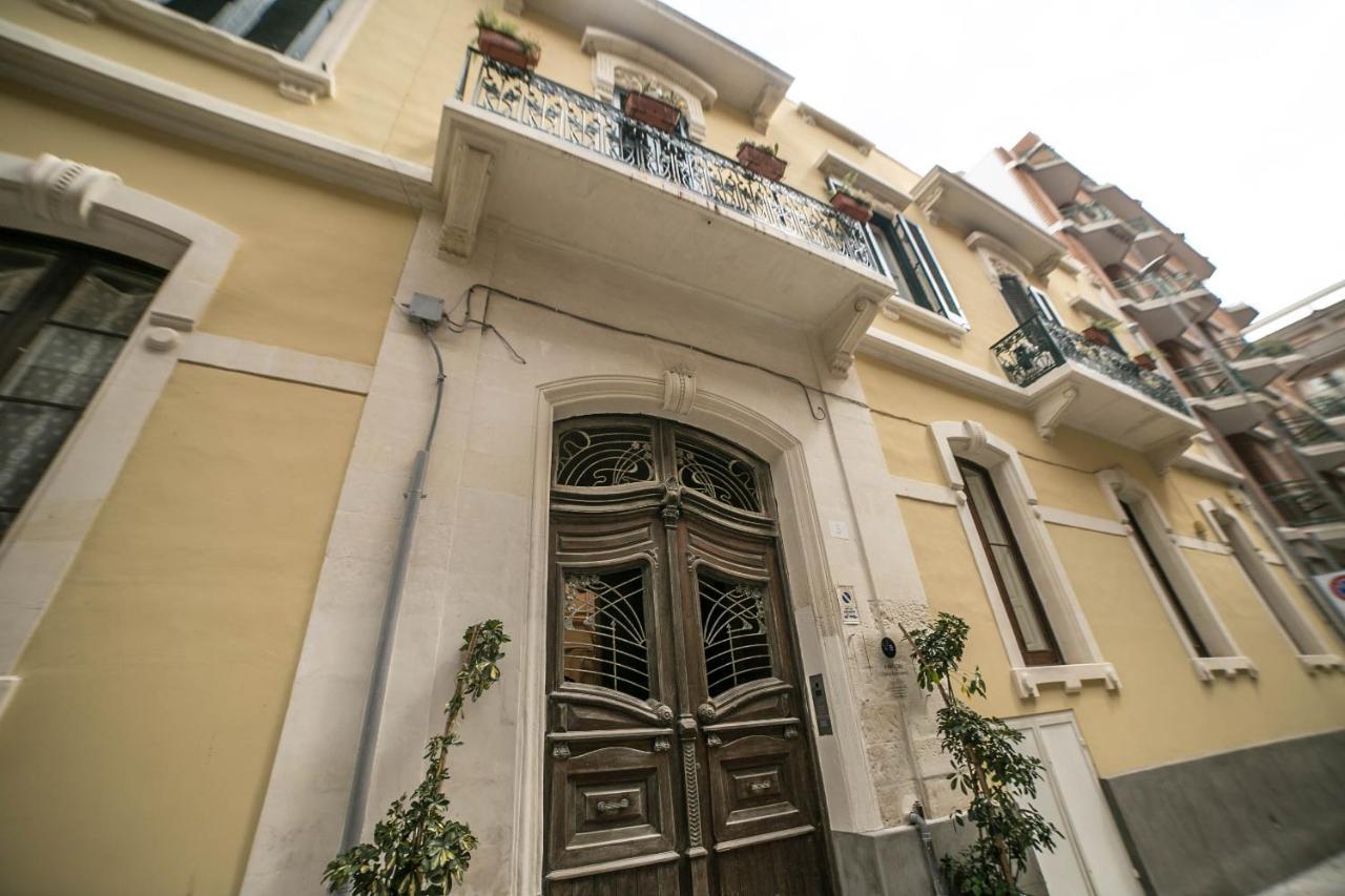 4 Balconi Liberty Apartments Lecce Extérieur photo