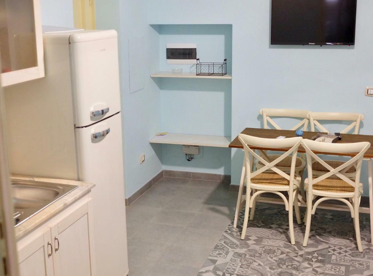 4 Balconi Liberty Apartments Lecce Extérieur photo