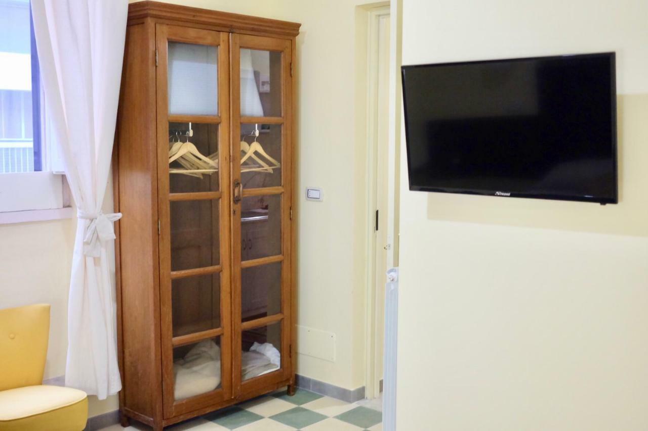 4 Balconi Liberty Apartments Lecce Extérieur photo