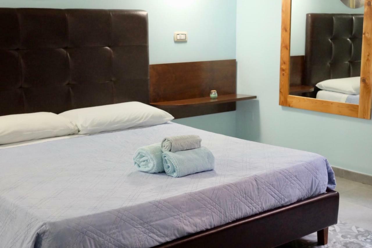 4 Balconi Liberty Apartments Lecce Extérieur photo