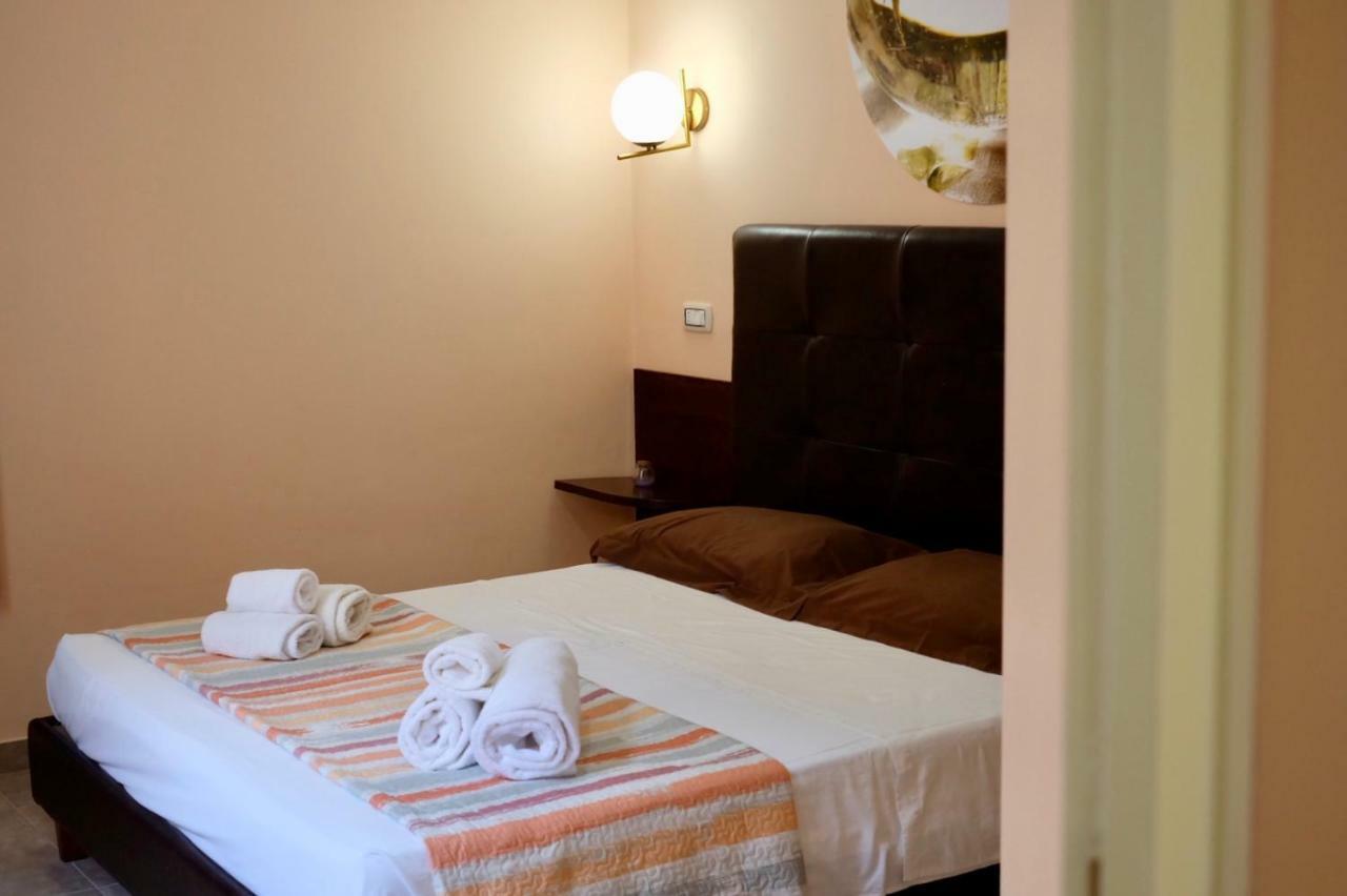 4 Balconi Liberty Apartments Lecce Extérieur photo