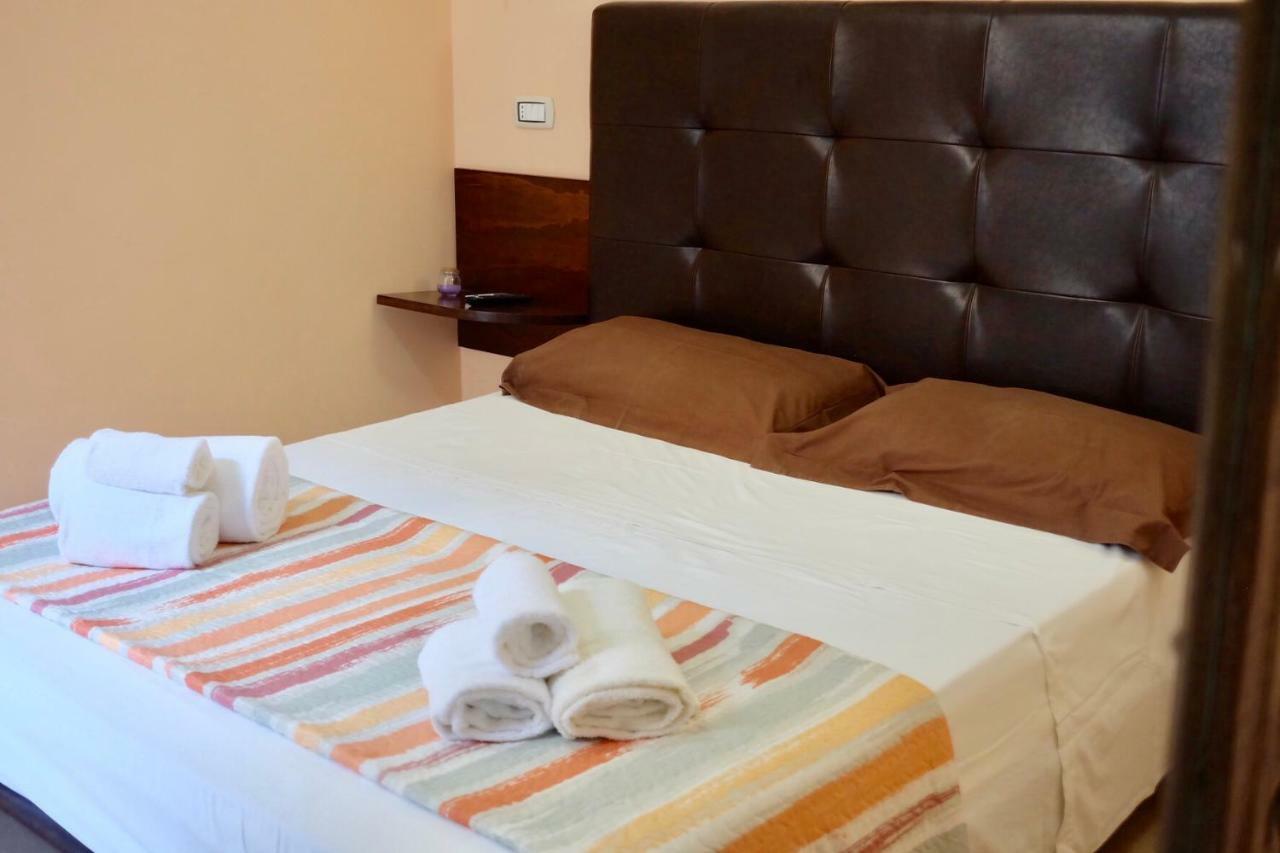 4 Balconi Liberty Apartments Lecce Extérieur photo